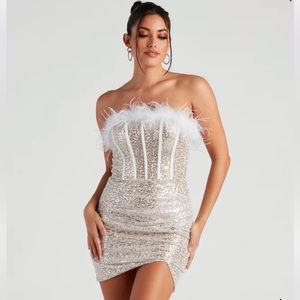 New STRAPLESS SEQUIN & Feather Dress